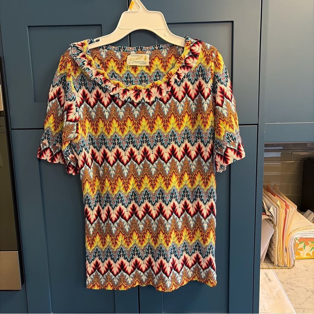 Vintage Helen Sue Acrylic Knit Crochet Multicolor Zigzag Short Sleeve Top Boho